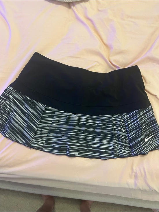 Nike Dresses & Skirts - Nike Black tennis or running  Skirt with White and Gray Stripes